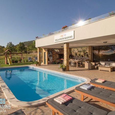 Villa Four Seasons, Heated Pool And 3 En-Suite Bathrooms Velika Cista  Exterior photo